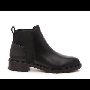 Steve Madden Urmi Booties